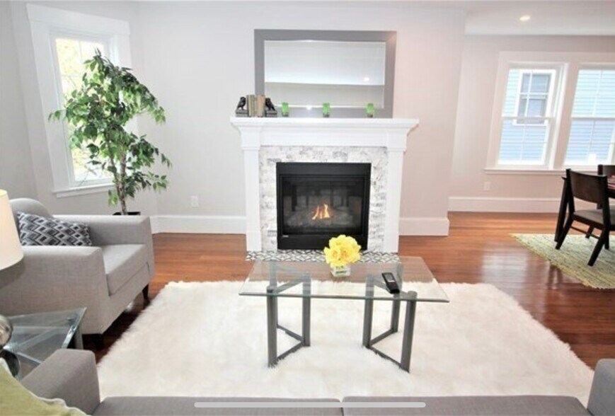 Building Photo - 318 Concord Ave