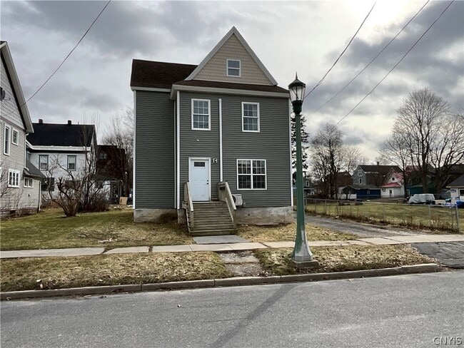 Building Photo - 222 Academy St