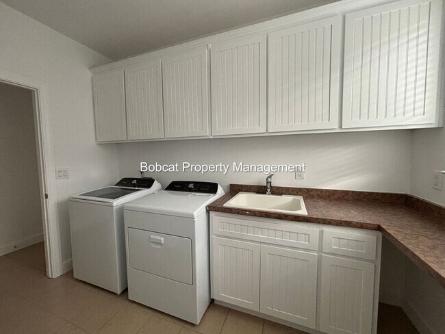 Building Photo - 2437 Genoa Meadows Cir