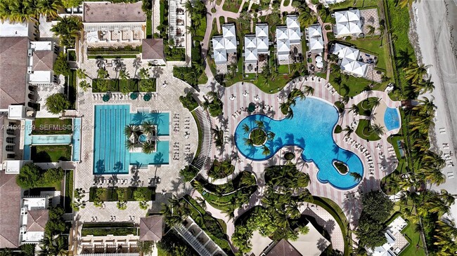 Building Photo - 789 Crandon Blvd