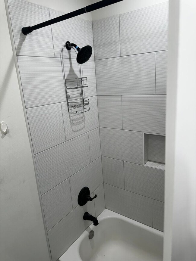 Building Photo - Step into this stunningly crafted duplex in Harrison Ave!