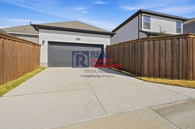 Building Photo - 14409 Balmoral Pl