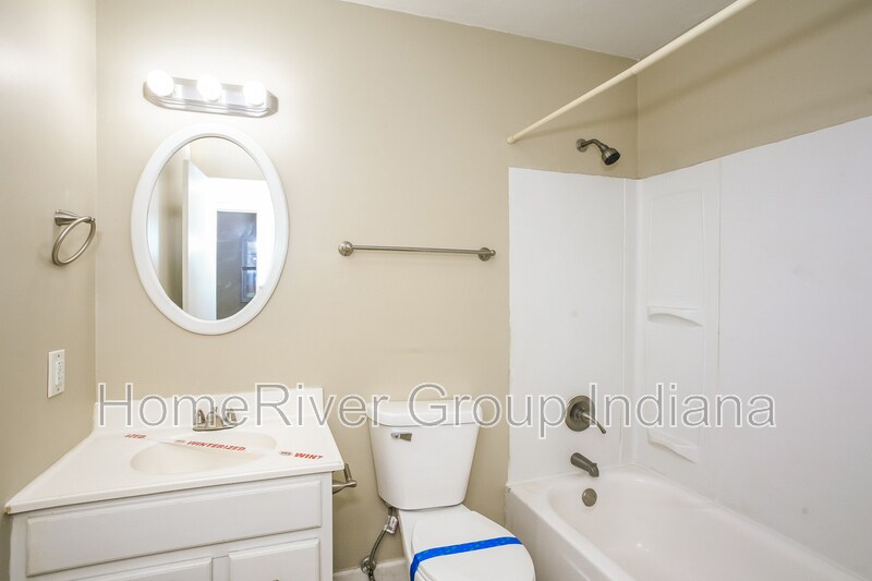 Building Photo - 12209 Dunbar Cir N