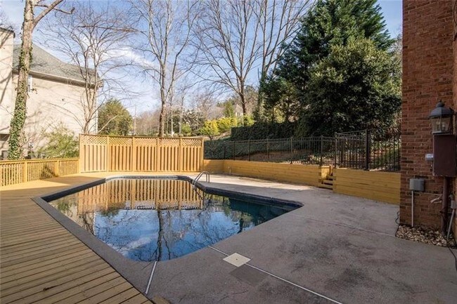 Building Photo - 4031 River Ridge Chase