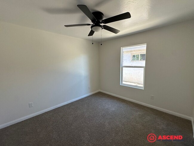 Building Photo - 415 Minner Ave