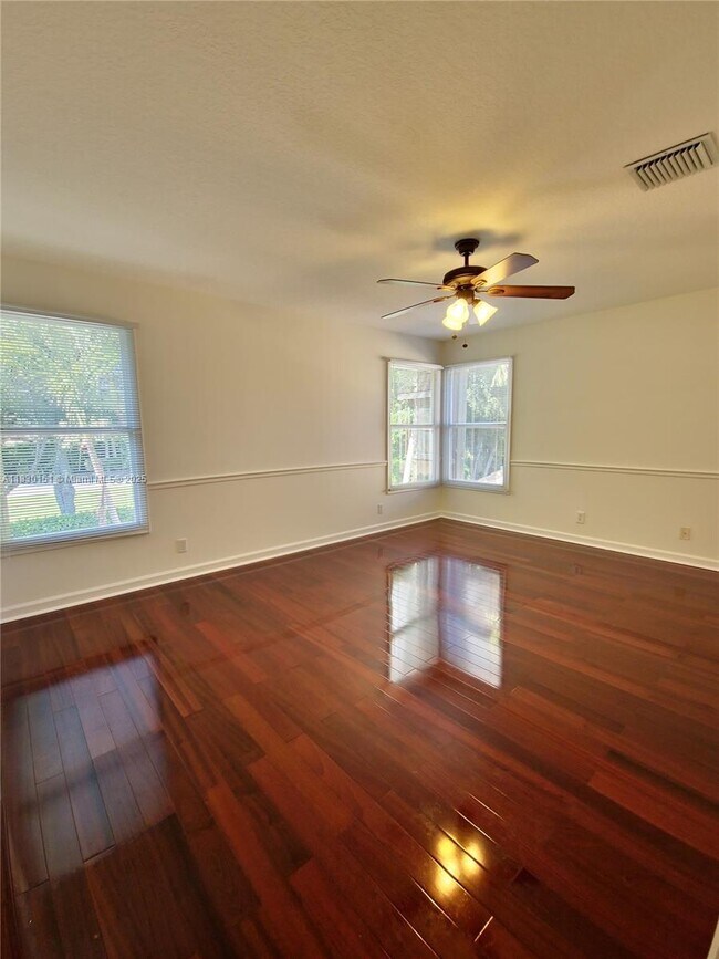 Building Photo - 7044 Brunswick Cir