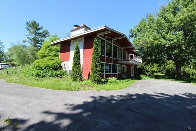 Building Photo - 6363 Muskrat Bay Rd