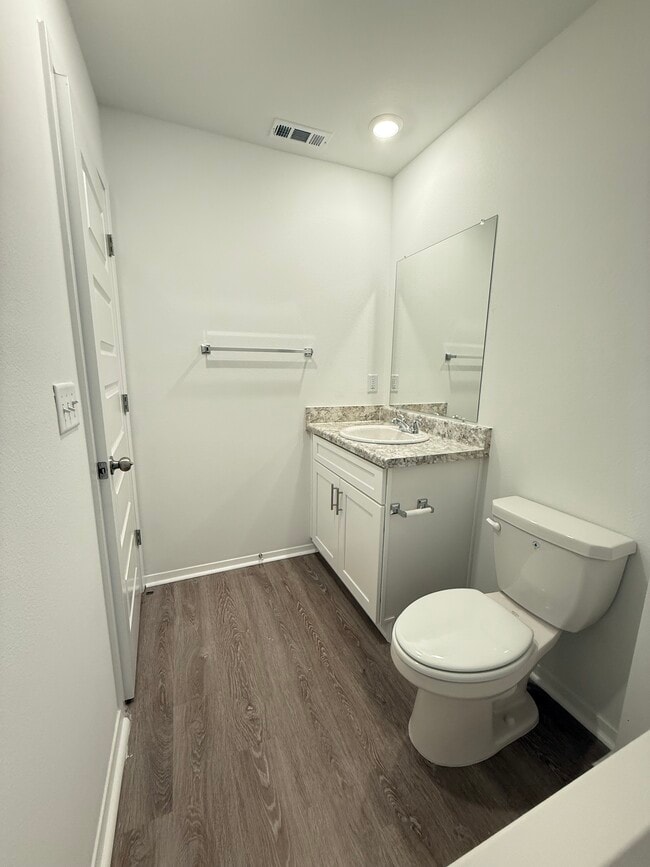 Building Photo - 6716 Memphis