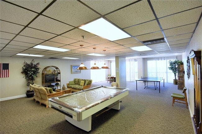 Building Photo - 15462 Gulf Blvd