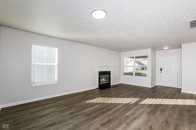 Building Photo - 11115 Dura Dr