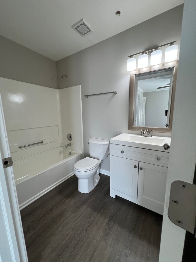 Building Photo - 305 Rain Water Way