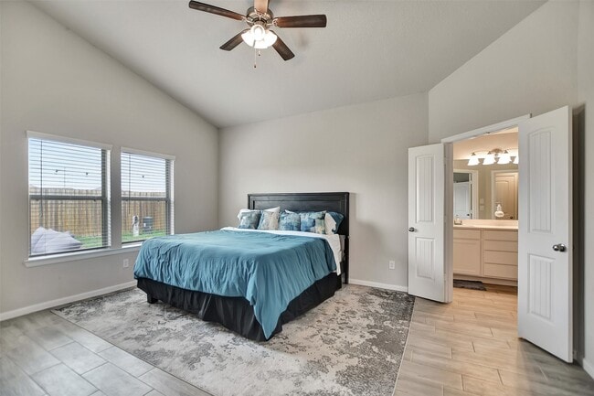 Building Photo - 388 Kendall Crest Dr