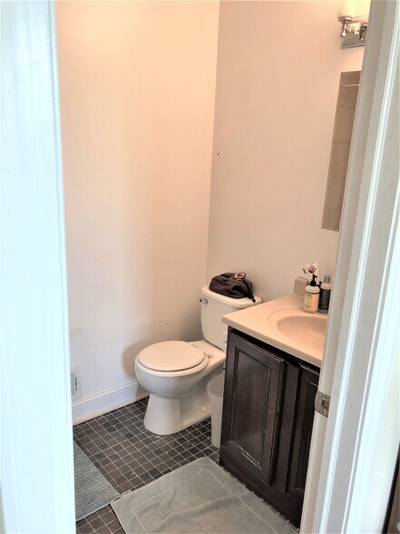 Building Photo - 3461 Holmead Pl NW