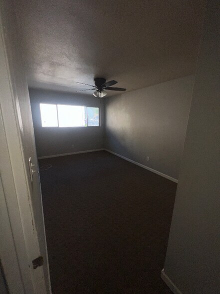 Building Photo - 5920 Streamview Dr