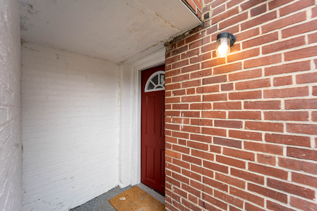 Primary Photo - 3122 Presstman St
