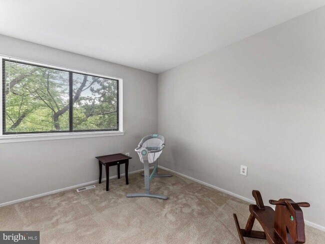 Building Photo - 8956 Skyrock Ct