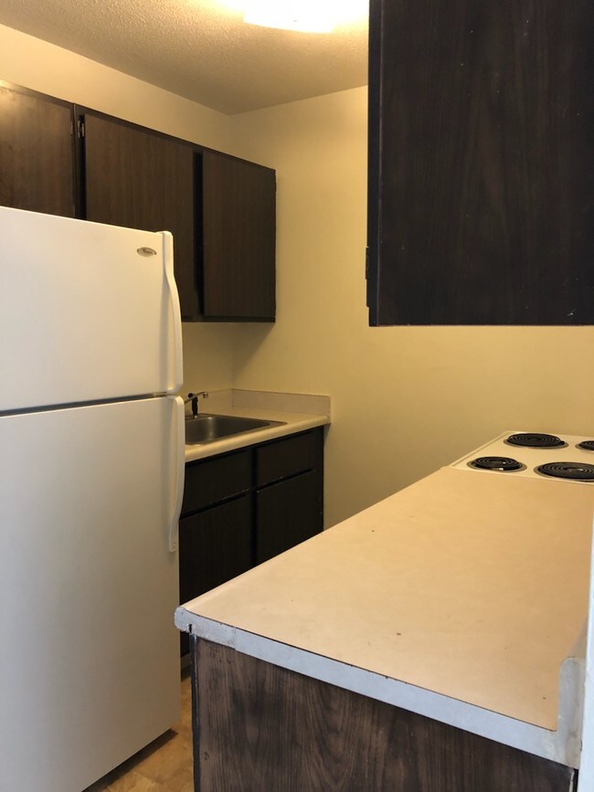 Building Photo - 1730 G St