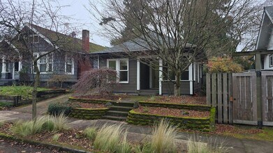 Building Photo - Charming 2 Bed, 1 Bath Home for Rent!