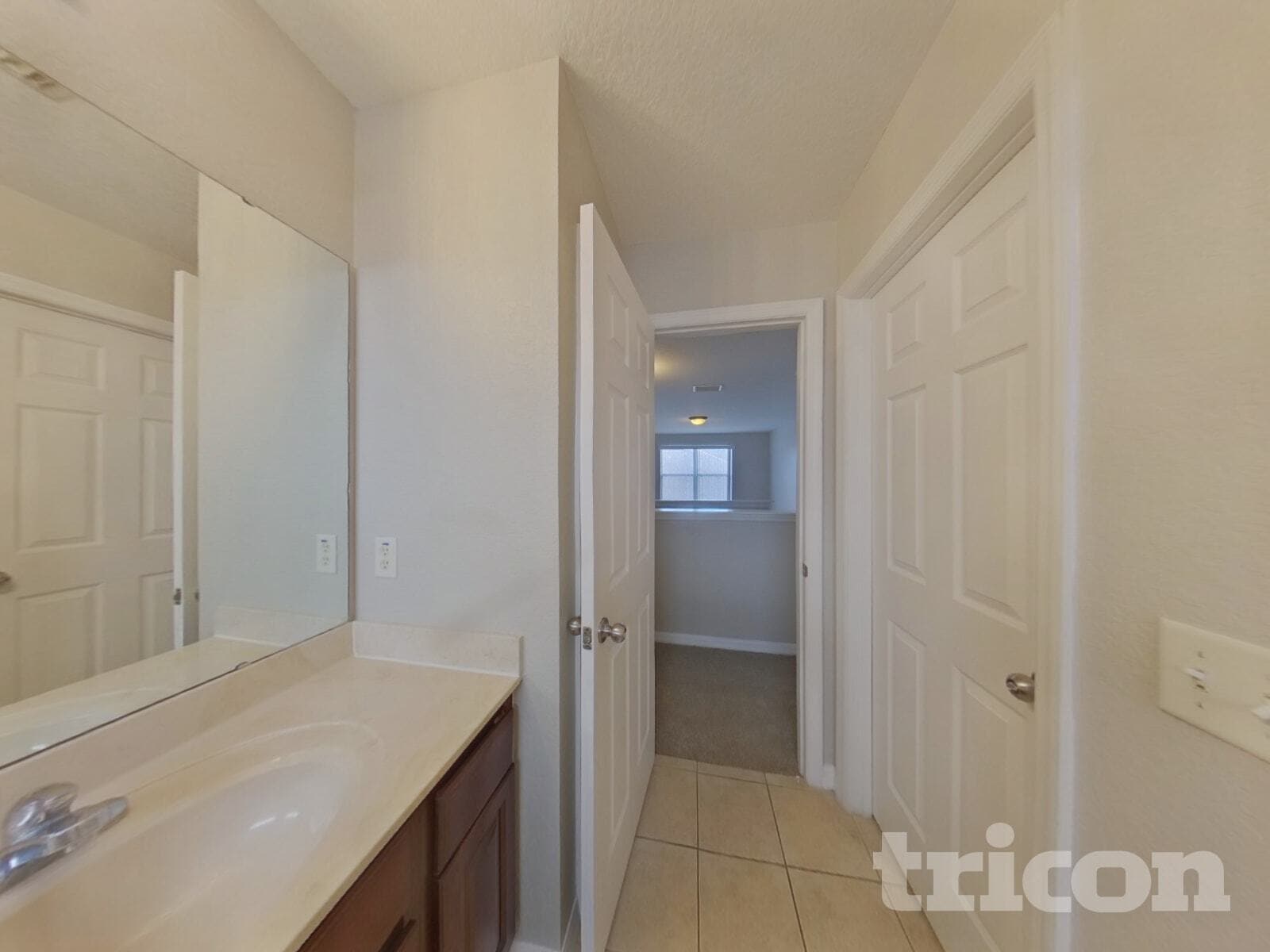 Building Photo - 243 Tower View Dr W