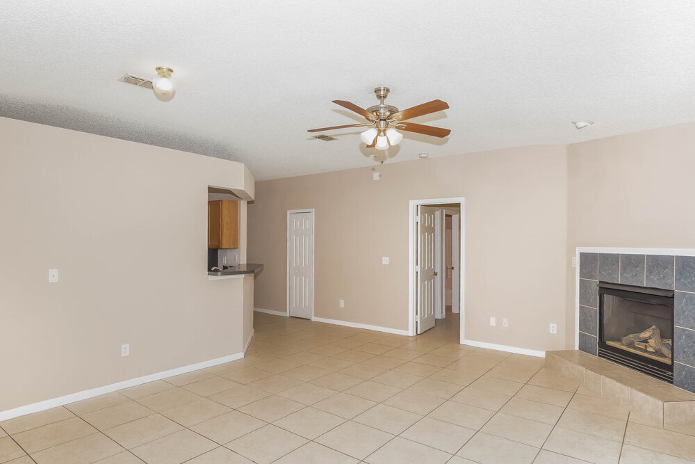 Building Photo - 3341 Volley Dr