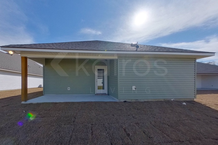 Building Photo - 17617 Carlisle Ave