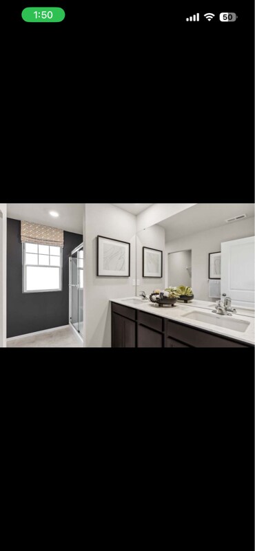 Building Photo - 219 17th Dr