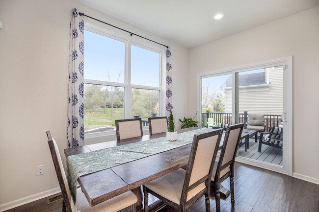 Building Photo - 2899 Dillon Dr