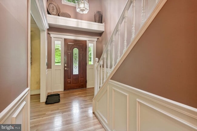 Primary Photo - 720 Beacon Hill Terrace
