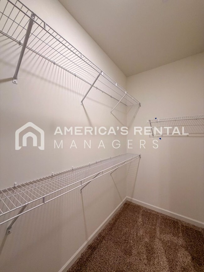 Building Photo - Brand New Three Bedroom Hudson Plan for Rent in Tuscaloosa! Sign a 13-month lease by 5/15/2026 an...