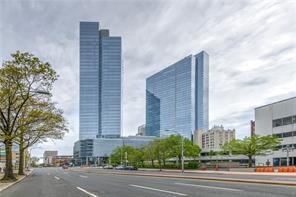 Building Photo - 5 Renaissance Square