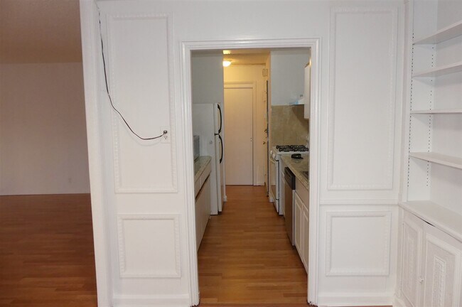 Building Photo - 280 Marin Blvd