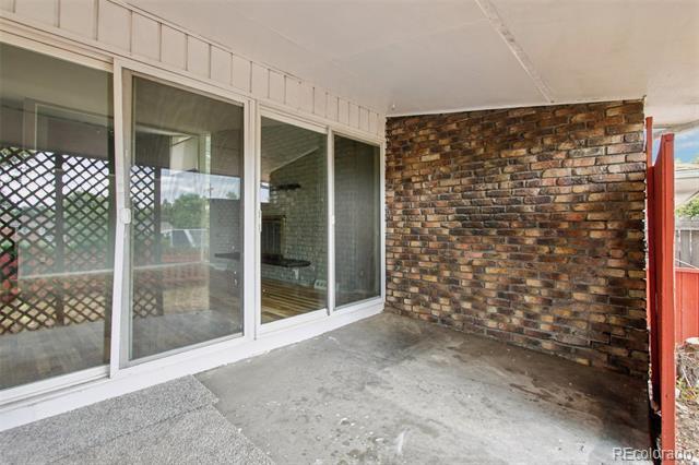 Building Photo - 700 S Kearney St