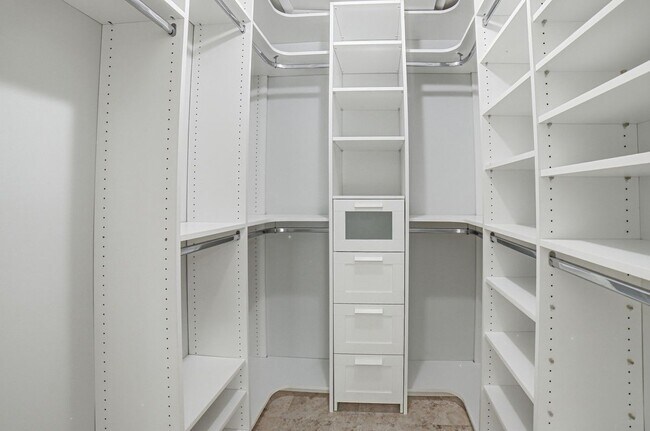 Building Photo - 11600 Timbers Way
