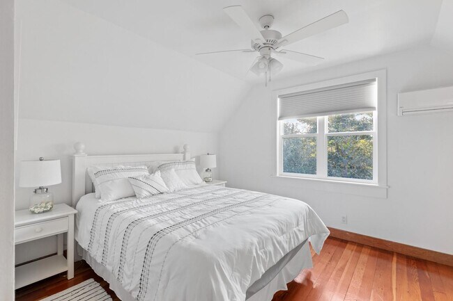 Building Photo - 38 Homesite Ave