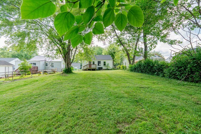 Building Photo - 509 Diecks Dr