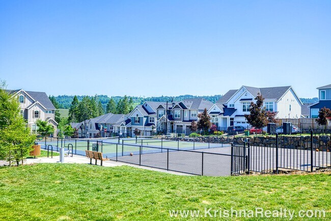 Building Photo - 11240 NW Elise Ln