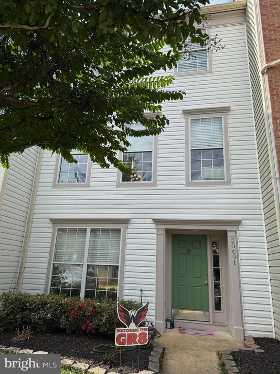 Building Photo - 20691 Southwind Terrace