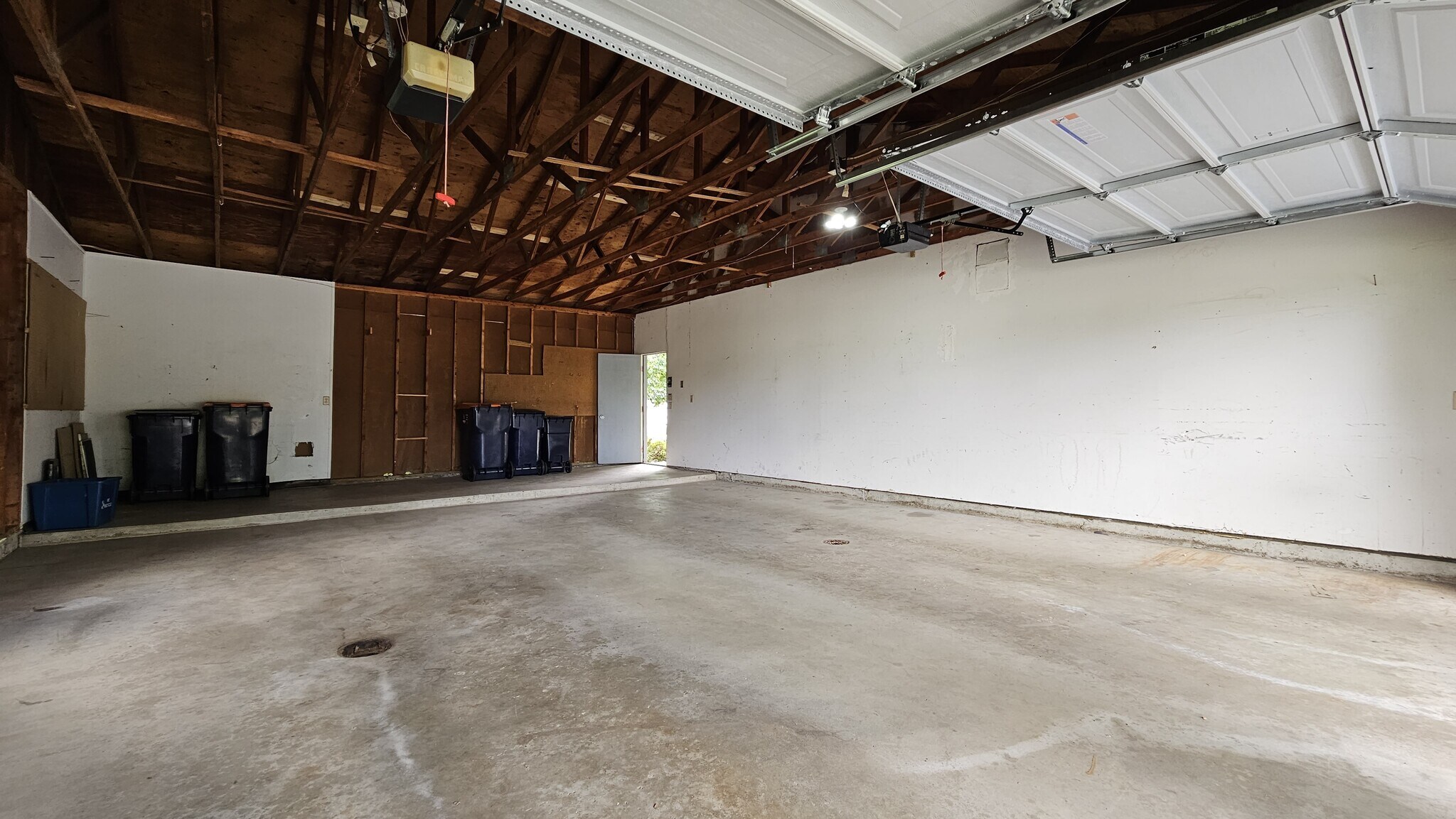 Building Photo - 680 Wildwood Dr