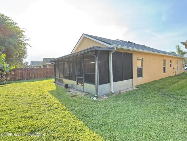 Building Photo - 3740 Aria Dr