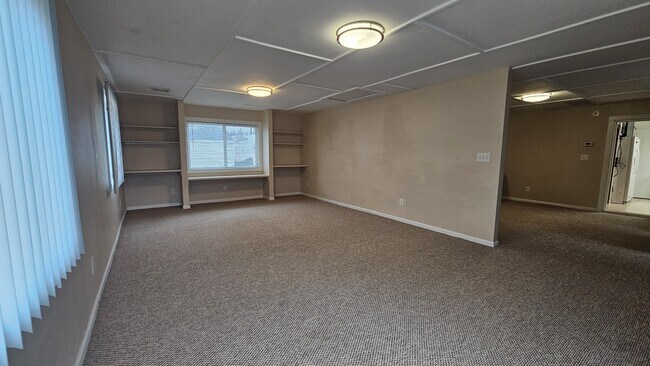 Building Photo - 2216 Dean Dr