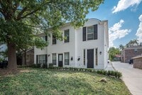 Building Photo - *** MOVE IN 2027 $5500 1st yr * $6000 2nd yr *** 5 Bed 3 Bath Short Walk to TCU Campus