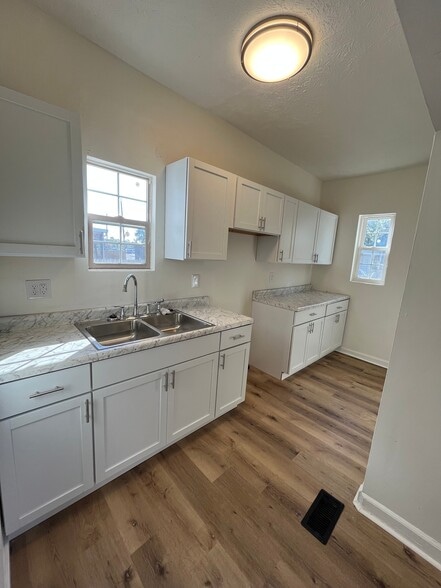 Kitchen (appliances missing in the pic) - 301 Johnson St