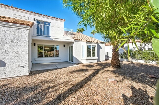 Building Photo - 2736 Crystal Beach Dr