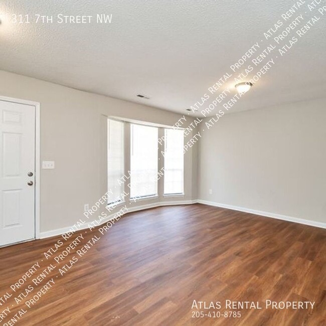 Building Photo - 311 7th St NW