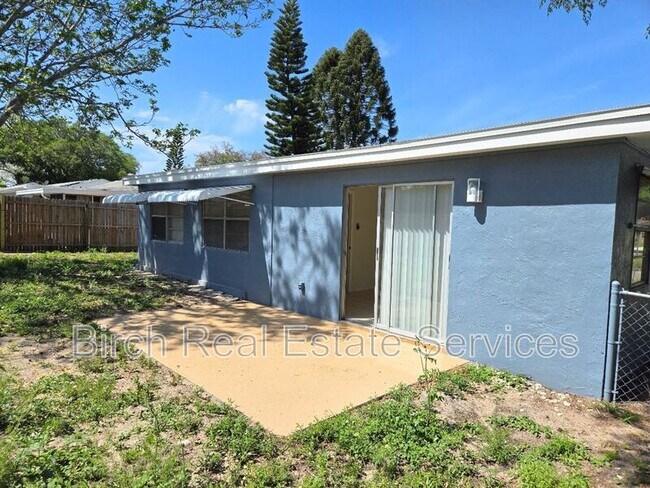 Building Photo - 6448 Reno Ave