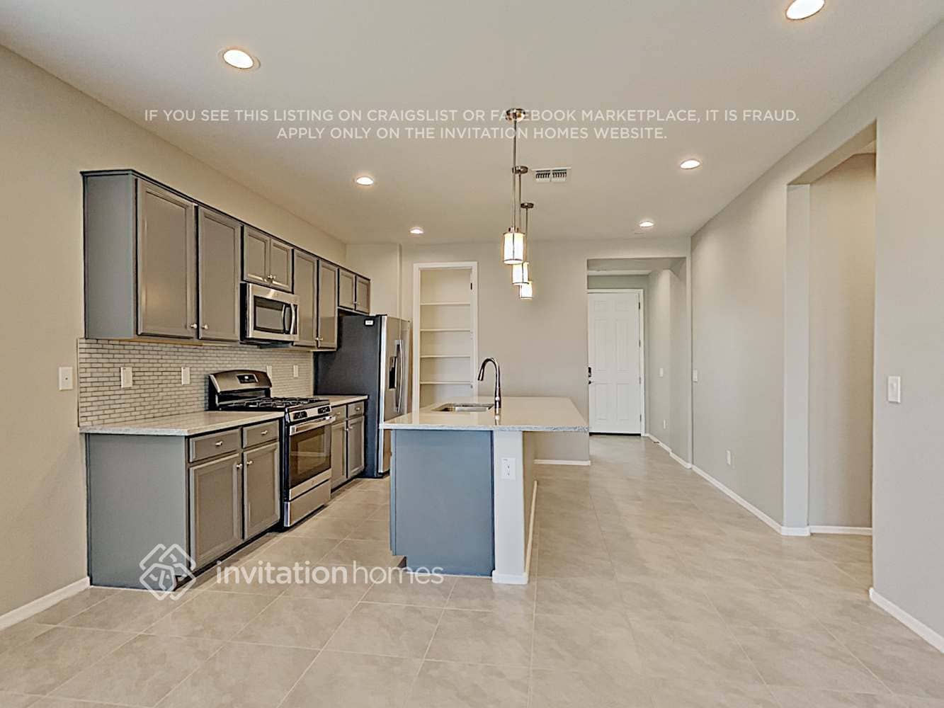 Building Photo - 1071 S 175th Dr