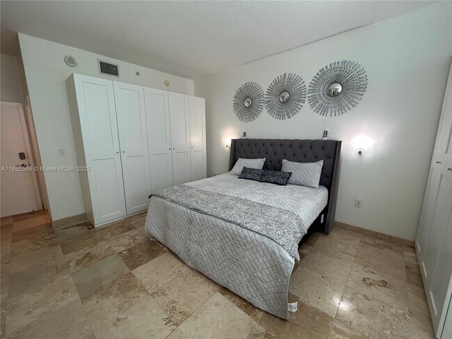 Building Photo - 9055 SW 73rd Ct