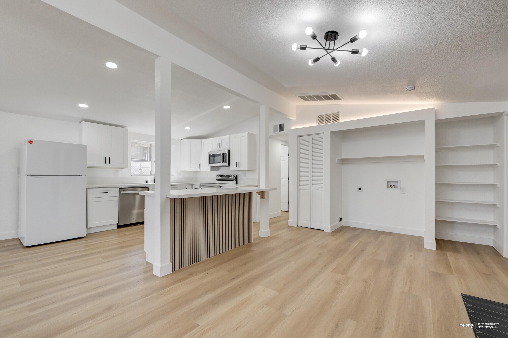 Building Photo - 5326 Evergreen Ave