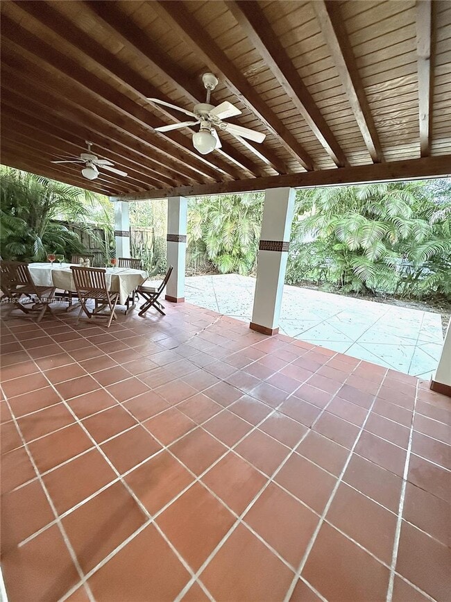 Building Photo - 5760 SW 55th St