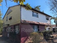 Building Photo - 3020 5th St